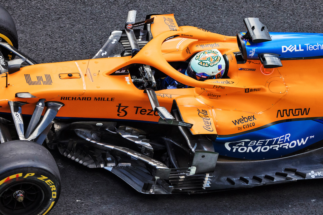 GP TURCHIA, Daniel Ricciardo (AUS) McLaren MCL35M.
08.10.2021 Formula 1 World Championship, Rd 16, Turkish Grand Prix, Istanbul, Turkey, Practice Day.
- www.xpbimages.com, EMail: requests@xpbimages.com © Copyright: Bearne / XPB Images