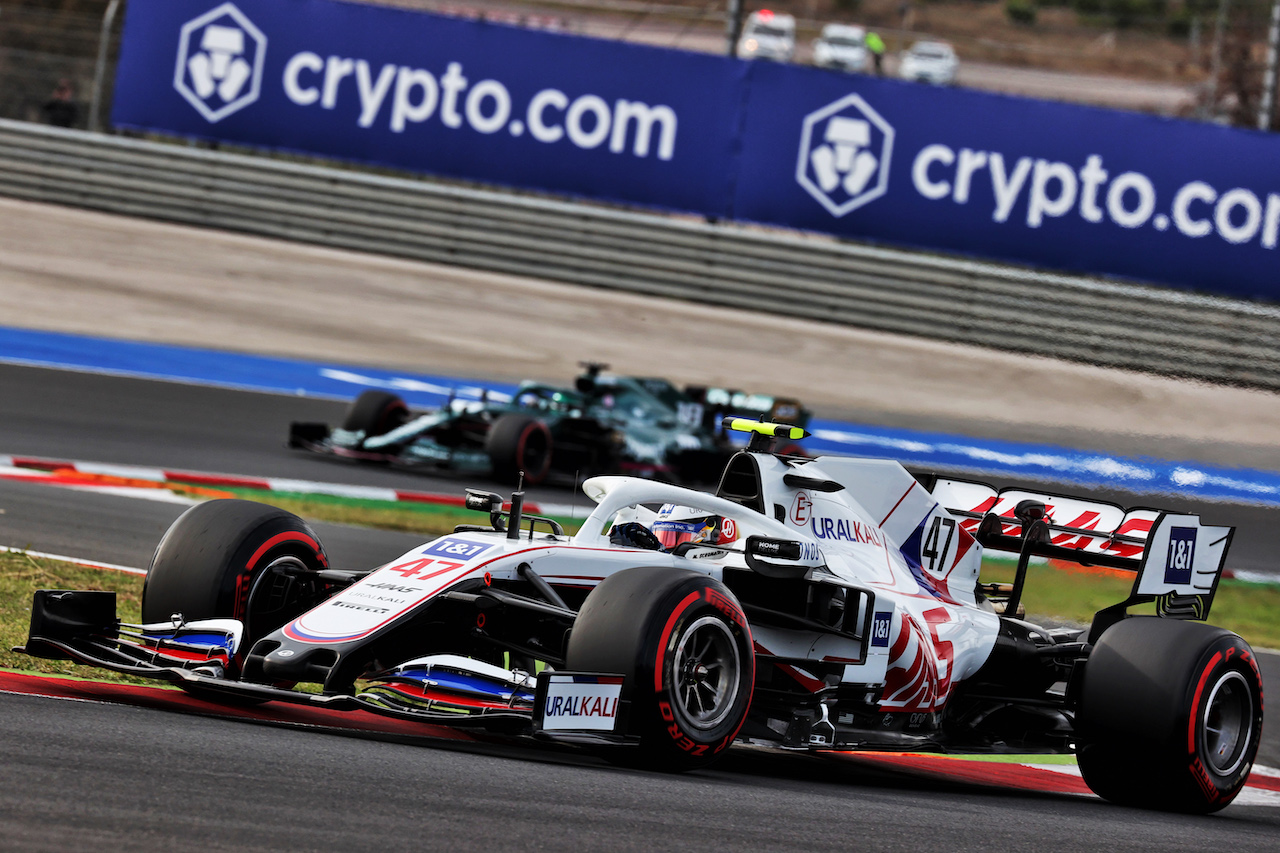 GP TURCHIA, Mick Schumacher (GER) Haas VF-21.
08.10.2021 Formula 1 World Championship, Rd 16, Turkish Grand Prix, Istanbul, Turkey, Practice Day.
- www.xpbimages.com, EMail: requests@xpbimages.com © Copyright: Batchelor / XPB Images