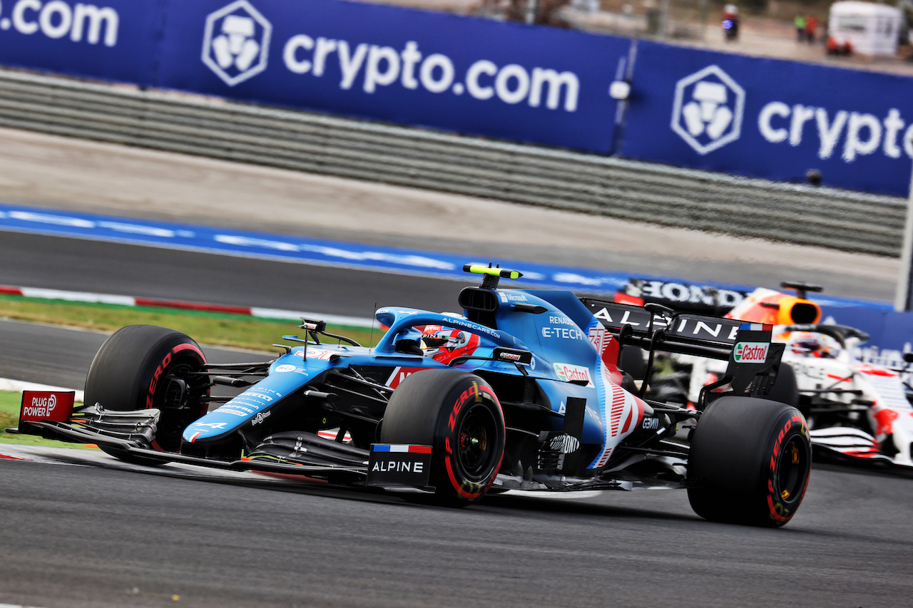 GP TURCHIA, Esteban Ocon (FRA) Alpine F1 Team A521.
08.10.2021 Formula 1 World Championship, Rd 16, Turkish Grand Prix, Istanbul, Turkey, Practice Day.
- www.xpbimages.com, EMail: requests@xpbimages.com © Copyright: Batchelor / XPB Images