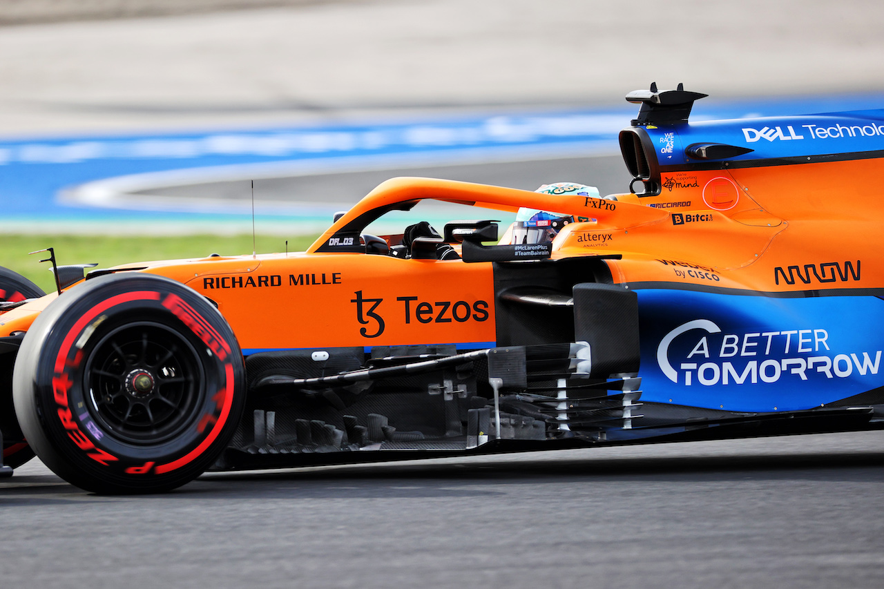 GP TURCHIA, Daniel Ricciardo (AUS) McLaren MCL35M.
08.10.2021 Formula 1 World Championship, Rd 16, Turkish Grand Prix, Istanbul, Turkey, Practice Day.
- www.xpbimages.com, EMail: requests@xpbimages.com © Copyright: Batchelor / XPB Images