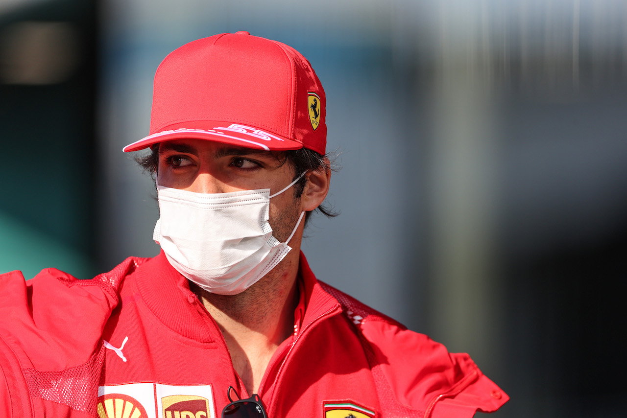 GP TURCHIA, Carlos Sainz Jr (ESP) Ferrari.
08.10.2021 Formula 1 World Championship, Rd 16, Turkish Grand Prix, Istanbul, Turkey, Practice Day.
- www.xpbimages.com, EMail: requests@xpbimages.com © Copyright: Charniaux / XPB Images