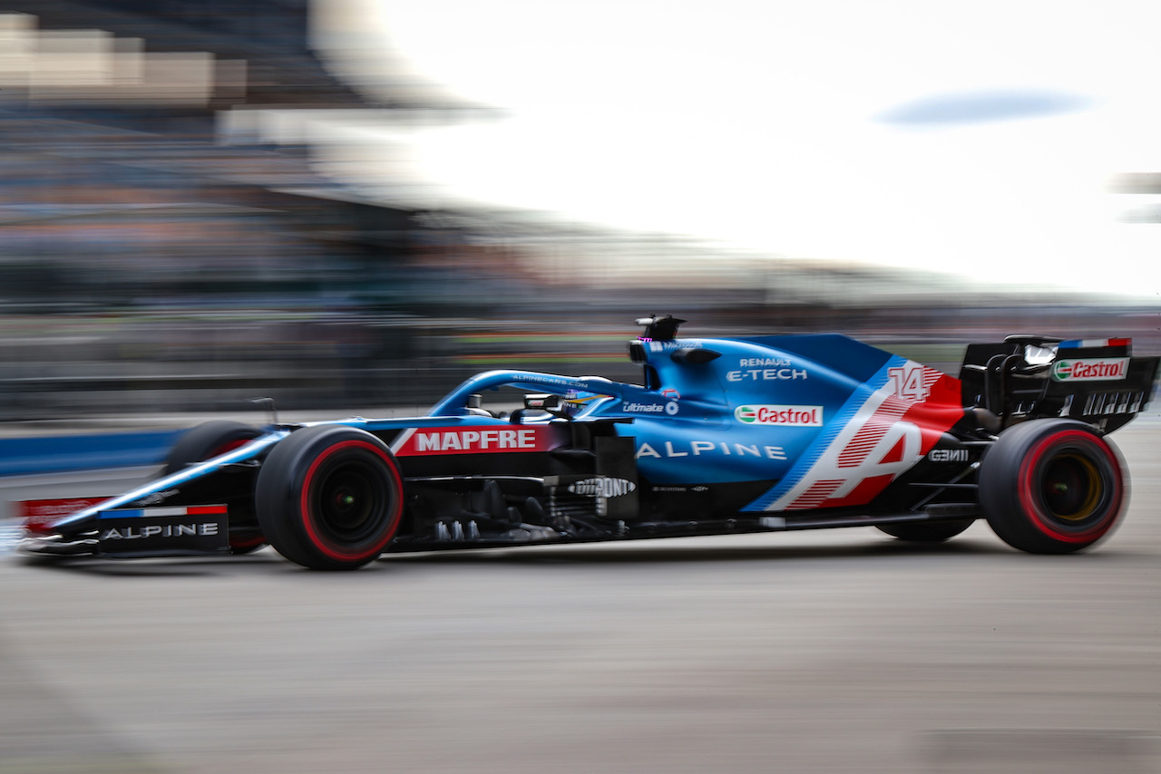GP TURCHIA, Fernando Alonso (ESP) Alpine F1 Team A521.
08.10.2021 Formula 1 World Championship, Rd 16, Turkish Grand Prix, Istanbul, Turkey, Practice Day.
- www.xpbimages.com, EMail: requests@xpbimages.com © Copyright: Charniaux / XPB Images