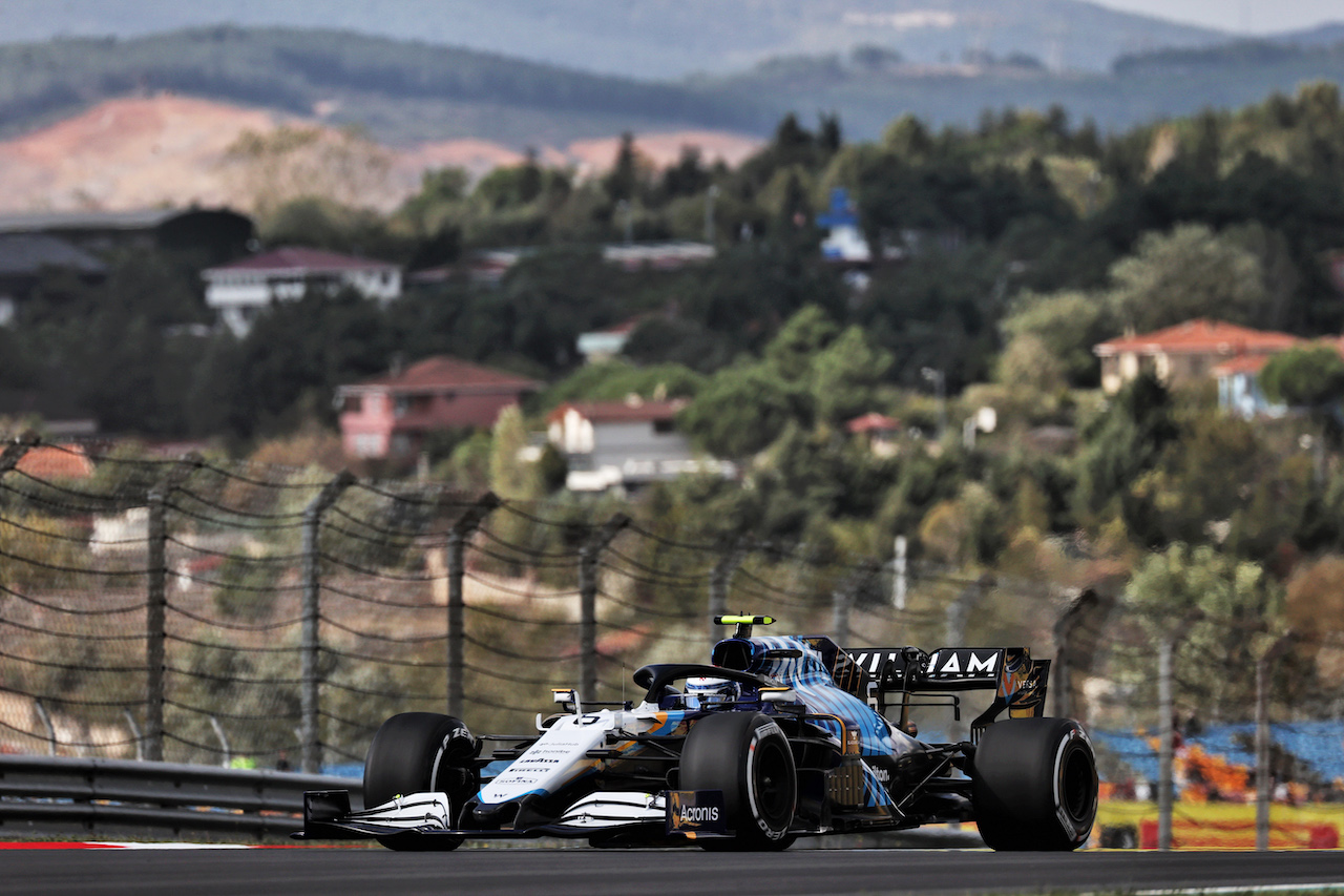 GP TURCHIA, Nicholas Latifi (CDN) Williams Racing FW43B.
08.10.2021 Formula 1 World Championship, Rd 16, Turkish Grand Prix, Istanbul, Turkey, Practice Day.
- www.xpbimages.com, EMail: requests@xpbimages.com © Copyright: Batchelor / XPB Images