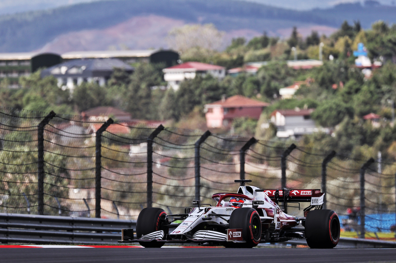 GP TURCHIA, Kimi Raikkonen (FIN) Alfa Romeo Racing C41.
08.10.2021 Formula 1 World Championship, Rd 16, Turkish Grand Prix, Istanbul, Turkey, Practice Day.
- www.xpbimages.com, EMail: requests@xpbimages.com © Copyright: Batchelor / XPB Images