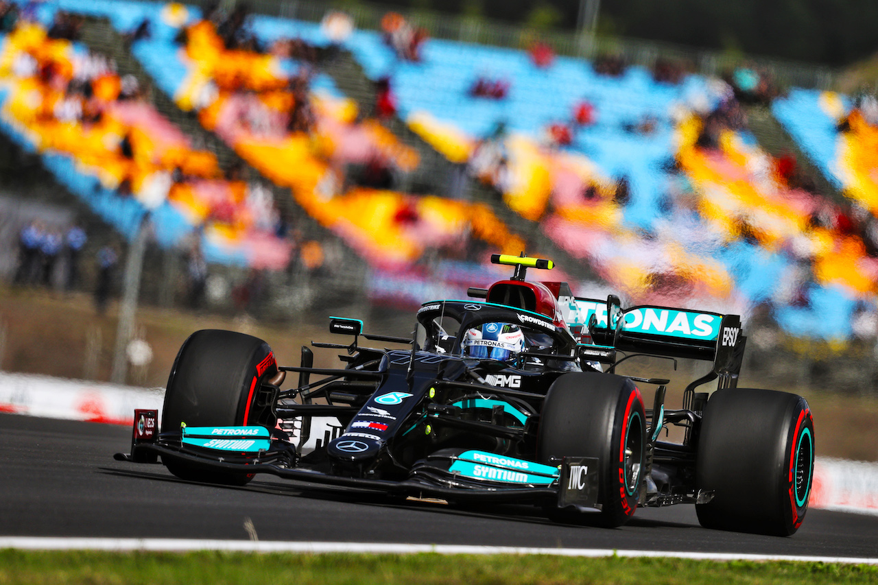 GP TURCHIA, Valtteri Bottas (FIN) Mercedes AMG F1 W12.
08.10.2021 Formula 1 World Championship, Rd 16, Turkish Grand Prix, Istanbul, Turkey, Practice Day.
- www.xpbimages.com, EMail: requests@xpbimages.com © Copyright: Moy / XPB Images