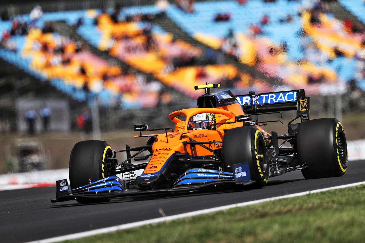 GP TURCHIA, Lando Norris (GBR) McLaren MCL35M.
08.10.2021 Formula 1 World Championship, Rd 16, Turkish Grand Prix, Istanbul, Turkey, Practice Day.
- www.xpbimages.com, EMail: requests@xpbimages.com © Copyright: Moy / XPB Images