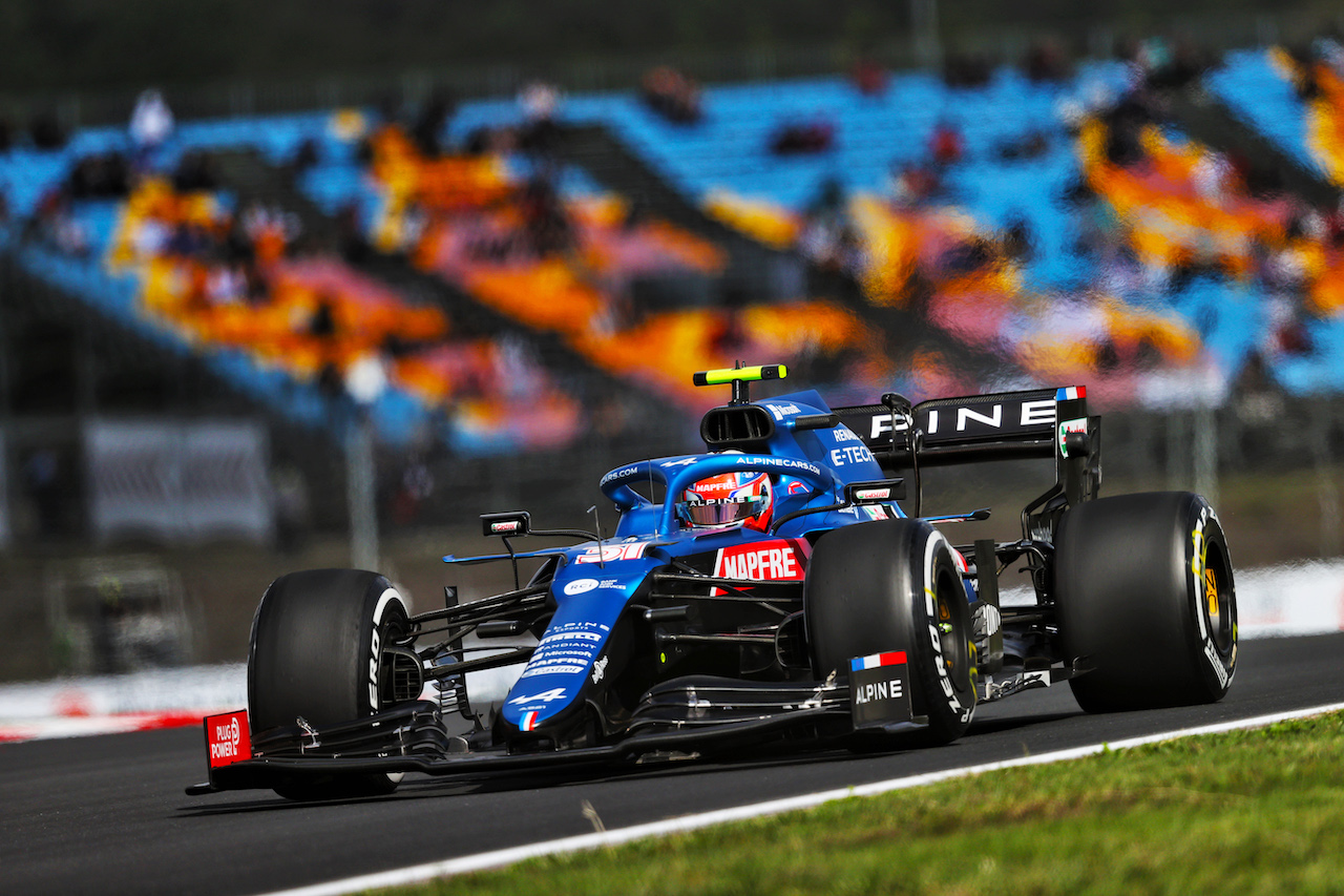GP TURCHIA, Esteban Ocon (FRA) Alpine F1 Team A521.
08.10.2021 Formula 1 World Championship, Rd 16, Turkish Grand Prix, Istanbul, Turkey, Practice Day.
- www.xpbimages.com, EMail: requests@xpbimages.com © Copyright: Moy / XPB Images