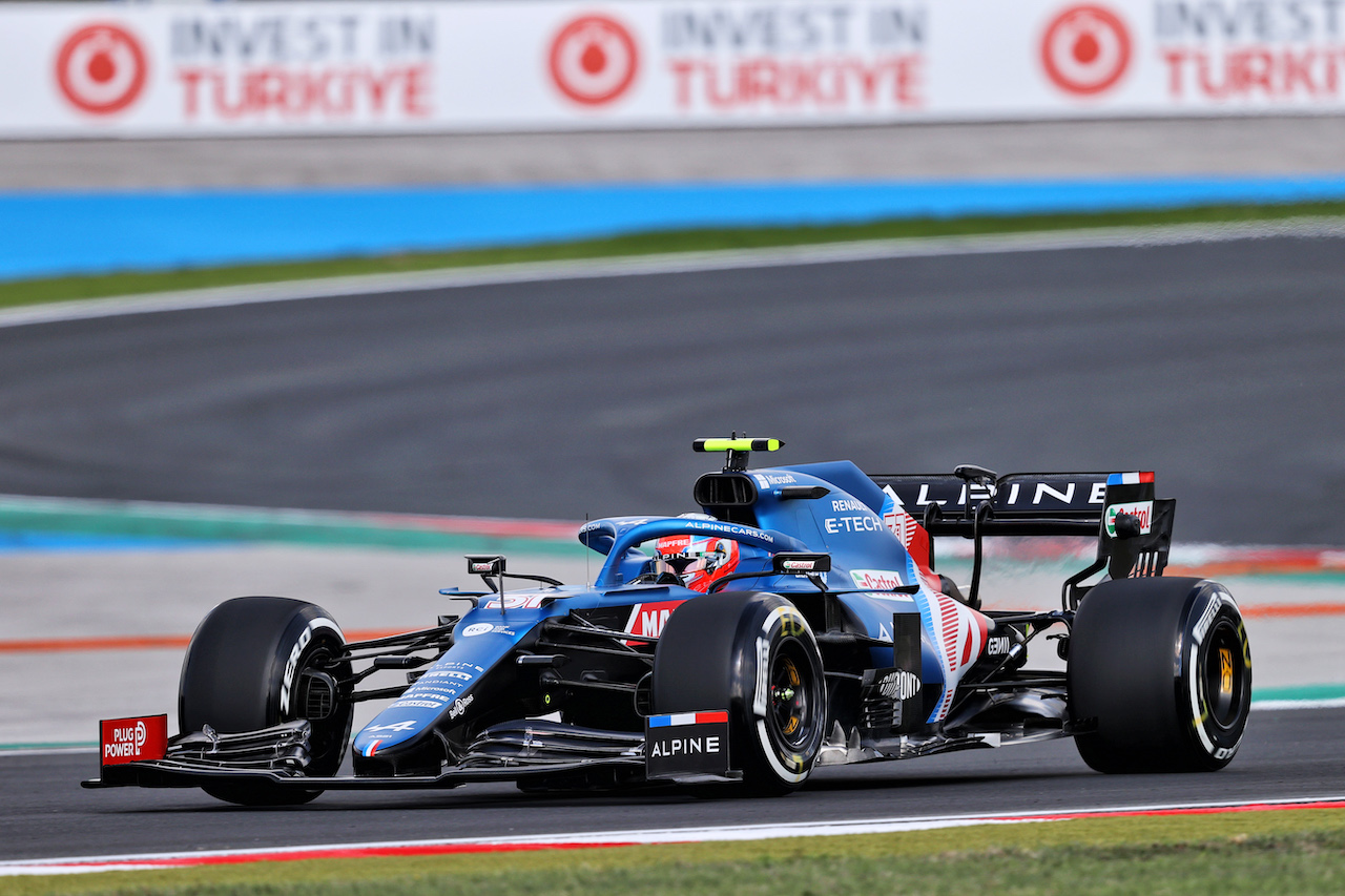 GP TURCHIA, Esteban Ocon (FRA) Alpine F1 Team A521.
08.10.2021 Formula 1 World Championship, Rd 16, Turkish Grand Prix, Istanbul, Turkey, Practice Day.
- www.xpbimages.com, EMail: requests@xpbimages.com © Copyright: Moy / XPB Images
