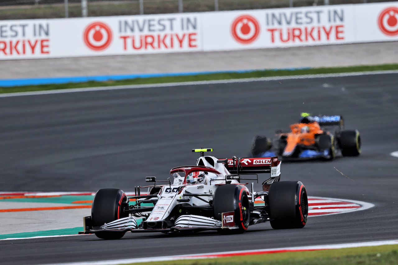 GP TURCHIA, Antonio Giovinazzi (ITA) Alfa Romeo Racing C41.
08.10.2021 Formula 1 World Championship, Rd 16, Turkish Grand Prix, Istanbul, Turkey, Practice Day.
- www.xpbimages.com, EMail: requests@xpbimages.com © Copyright: Moy / XPB Images