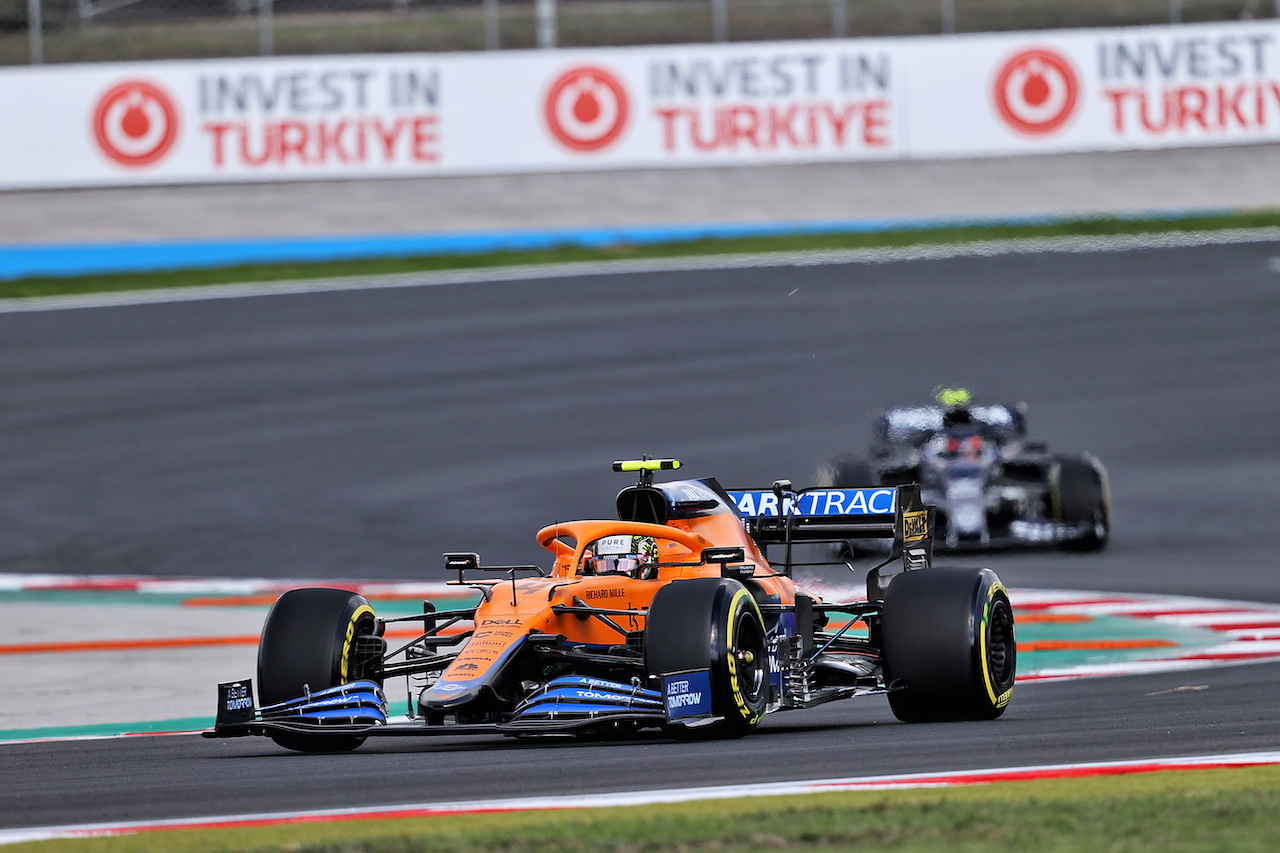 GP TURCHIA, Lando Norris (GBR) McLaren MCL35M.
08.10.2021 Formula 1 World Championship, Rd 16, Turkish Grand Prix, Istanbul, Turkey, Practice Day.
- www.xpbimages.com, EMail: requests@xpbimages.com © Copyright: Moy / XPB Images