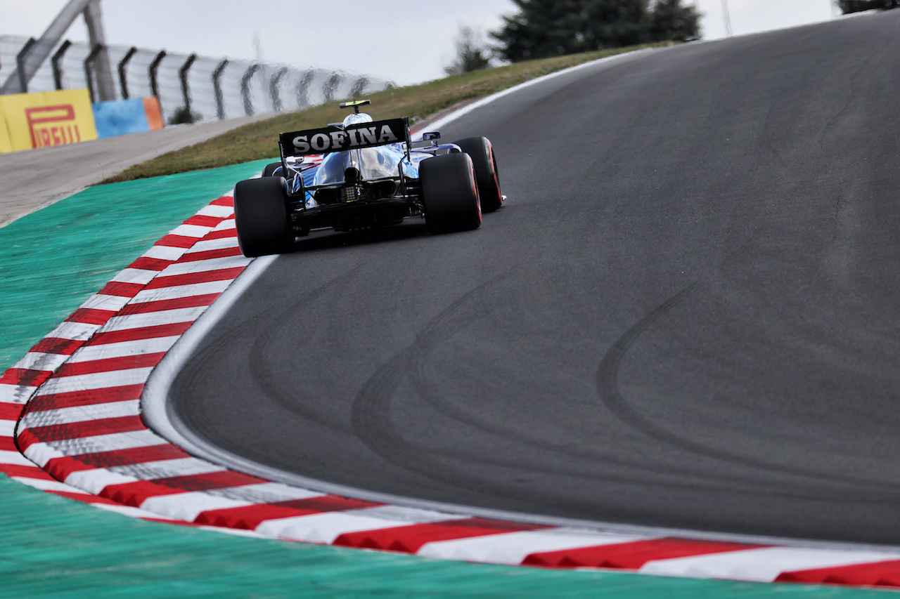GP TURCHIA, Nicholas Latifi (CDN) Williams Racing FW43B.
08.10.2021 Formula 1 World Championship, Rd 16, Turkish Grand Prix, Istanbul, Turkey, Practice Day.
- www.xpbimages.com, EMail: requests@xpbimages.com © Copyright: Batchelor / XPB Images