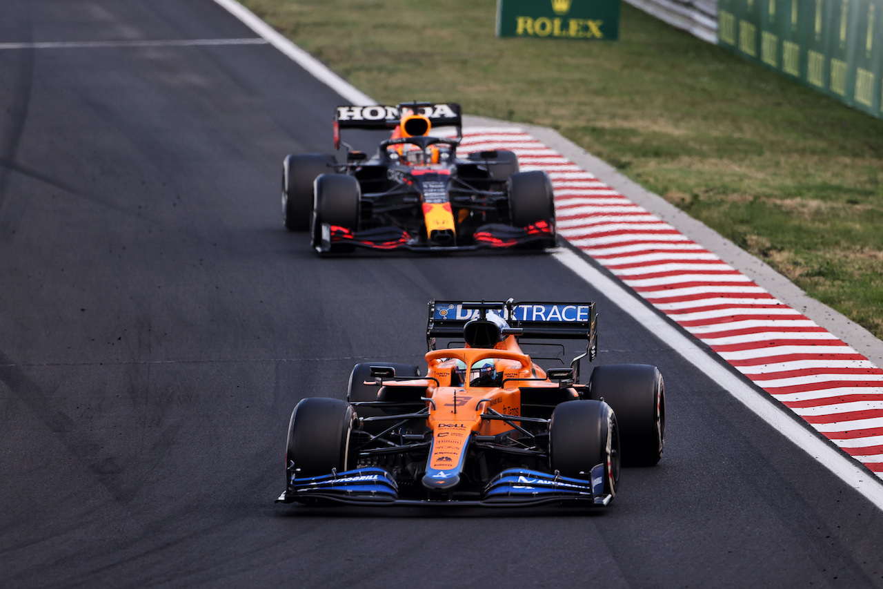 GP UNGHERIA, Daniel Ricciardo (AUS) McLaren MCL35M.
01.08.2021. Formula 1 World Championship, Rd 11, Hungarian Grand Prix, Budapest, Hungary, Gara Day.
- www.xpbimages.com, EMail: requests@xpbimages.com © Copyright: Moy / XPB Images