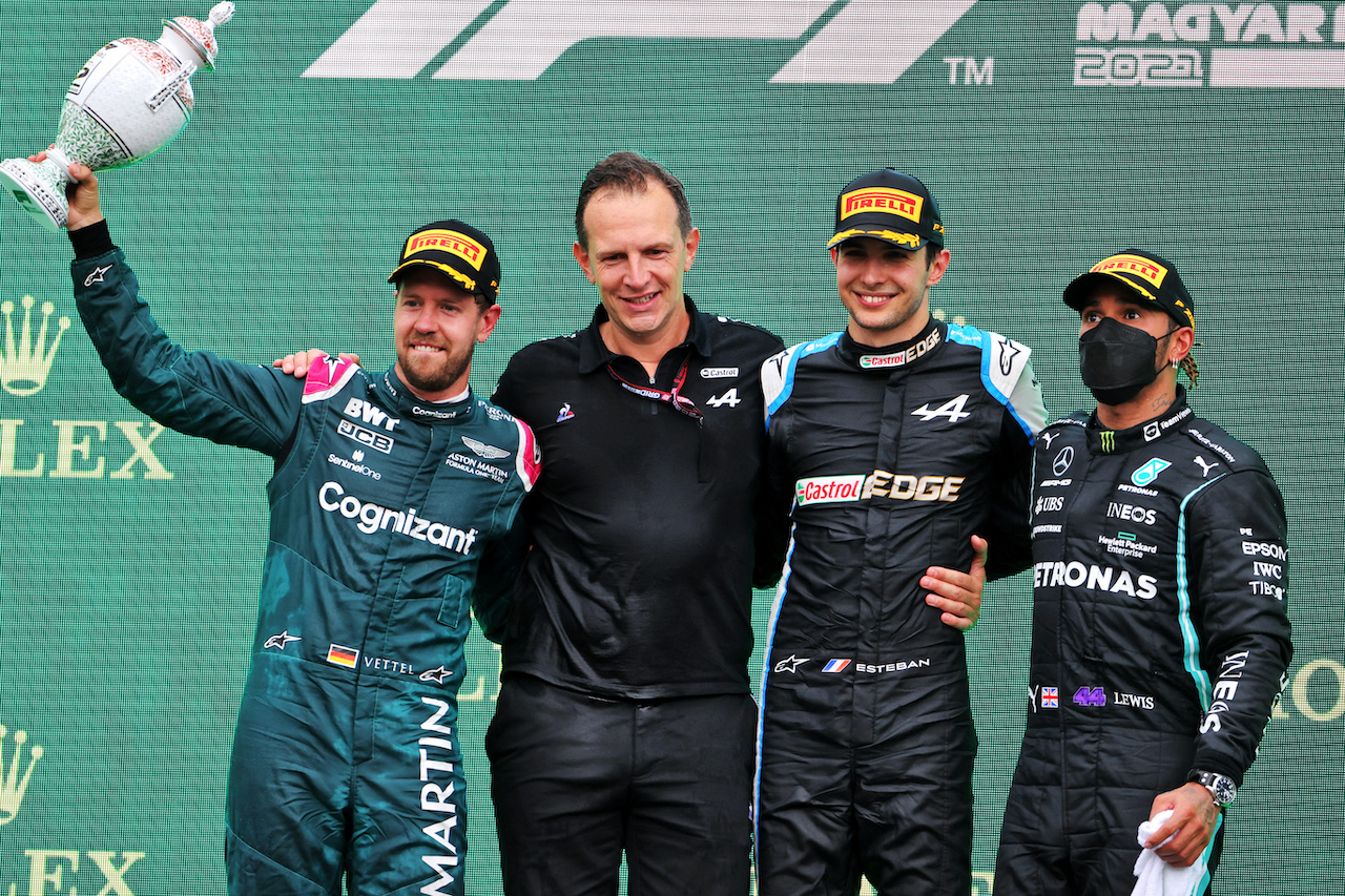 GP UNGHERIA, The podium (L to R): Sebastian Vettel (GER) Aston Martin F1 Team, second; Laurent Rossi (FRA) Alpine Chief Executive Officer; Esteban Ocon (FRA) Alpine F1 Team, vincitore; Lewis Hamilton (GBR) Mercedes AMG F1, third.
01.08.2021. Formula 1 World Championship, Rd 11, Hungarian Grand Prix, Budapest, Hungary, Gara Day.
- www.xpbimages.com, EMail: requests@xpbimages.com © Copyright: Moy / XPB Images