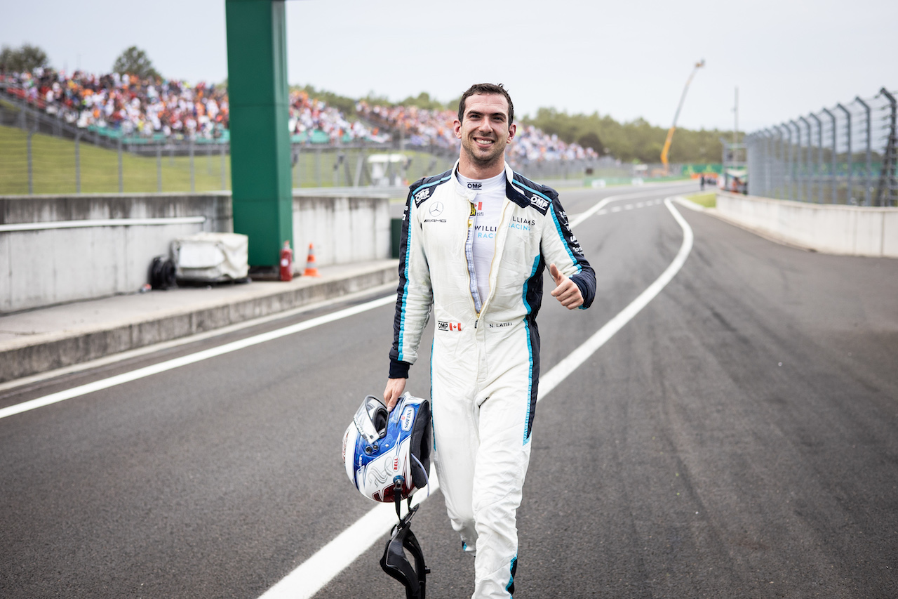 GP UNGHERIA, Nicholas Latifi (CDN) Williams Racing celebrates his eighth position.
01.08.2021. Formula 1 World Championship, Rd 11, Hungarian Grand Prix, Budapest, Hungary, Gara Day.
- www.xpbimages.com, EMail: requests@xpbimages.com © Copyright: Bearne / XPB Images