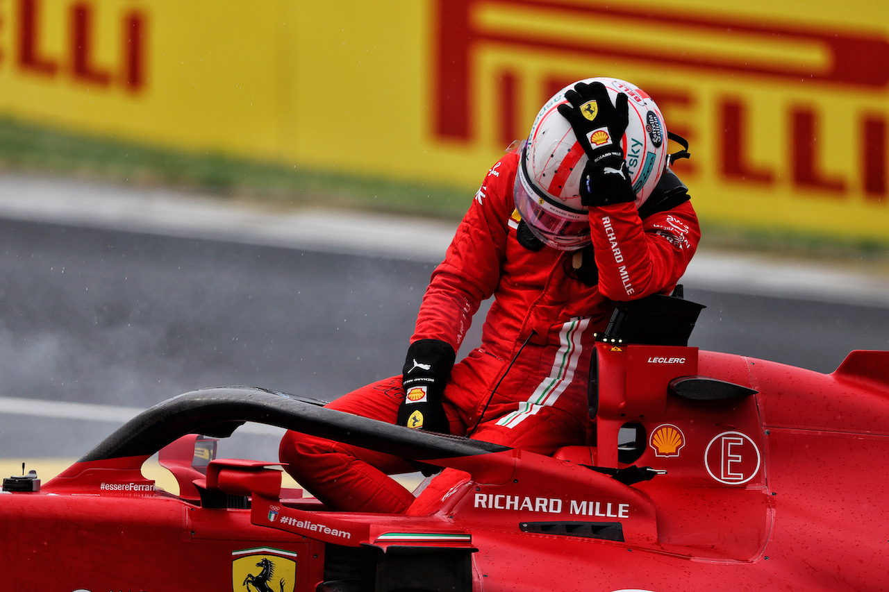 GP UNGHERIA, Charles Leclerc (MON) Ferrari SF-21 retired from the race.
01.08.2021. Formula 1 World Championship, Rd 11, Hungarian Grand Prix, Budapest, Hungary, Gara Day.
- www.xpbimages.com, EMail: requests@xpbimages.com © Copyright: Batchelor / XPB Images