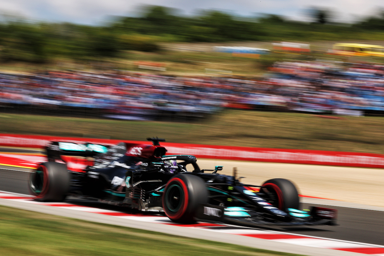 GP UNGHERIA, Lewis Hamilton (GBR) Mercedes AMG F1 W12.
31.07.2021. Formula 1 World Championship, Rd 11, Hungarian Grand Prix, Budapest, Hungary, Qualifiche Day.
- www.xpbimages.com, EMail: requests@xpbimages.com © Copyright: Moy / XPB Images