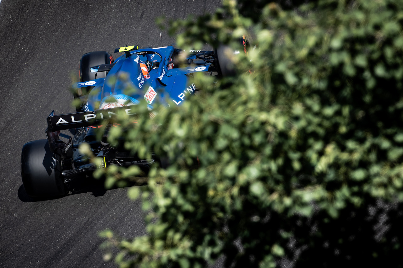 GP UNGHERIA, Esteban Ocon (FRA) Alpine F1 Team A521.
31.07.2021. Formula 1 World Championship, Rd 11, Hungarian Grand Prix, Budapest, Hungary, Qualifiche Day.
- www.xpbimages.com, EMail: requests@xpbimages.com © Copyright: Bearne / XPB Images