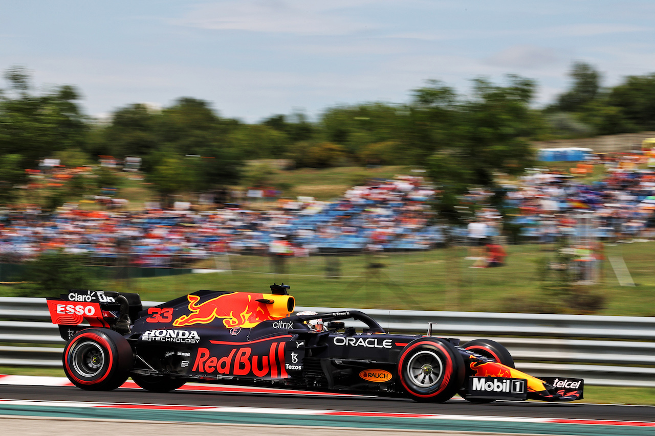 GP UNGHERIA, Max Verstappen (NLD) Red Bull Racing RB16B.
31.07.2021. Formula 1 World Championship, Rd 11, Hungarian Grand Prix, Budapest, Hungary, Qualifiche Day.
- www.xpbimages.com, EMail: requests@xpbimages.com © Copyright: Moy / XPB Images