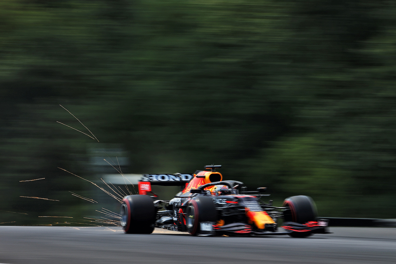 GP UNGHERIA, Max Verstappen (NLD) Red Bull Racing RB16B.
31.07.2021. Formula 1 World Championship, Rd 11, Hungarian Grand Prix, Budapest, Hungary, Qualifiche Day.
- www.xpbimages.com, EMail: requests@xpbimages.com © Copyright: Moy / XPB Images