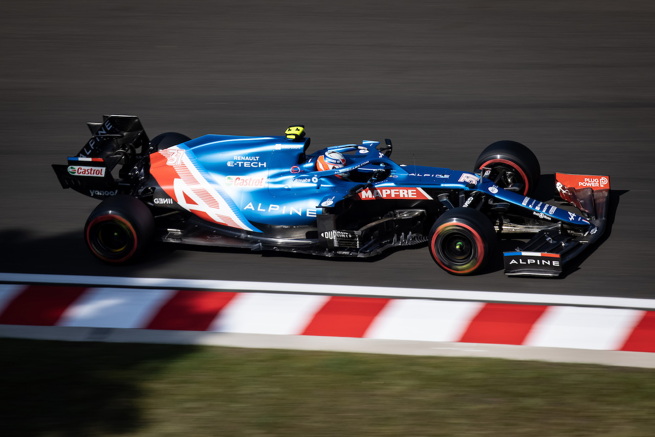 GP UNGHERIA, Esteban Ocon (FRA) Alpine F1 Team A521.
31.07.2021. Formula 1 World Championship, Rd 11, Hungarian Grand Prix, Budapest, Hungary, Qualifiche Day.
- www.xpbimages.com, EMail: requests@xpbimages.com © Copyright: Bearne / XPB Images