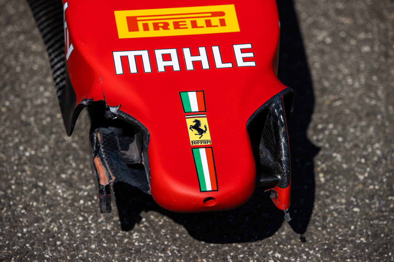 GP UNGHERIA, The damaged Ferrari SF-21 of Carlos Sainz Jr (ESP) Ferrari, who crashed in qualifying.
31.07.2021. Formula 1 World Championship, Rd 11, Hungarian Grand Prix, Budapest, Hungary, Qualifiche Day.
- www.xpbimages.com, EMail: requests@xpbimages.com © Copyright: Moy / XPB Images