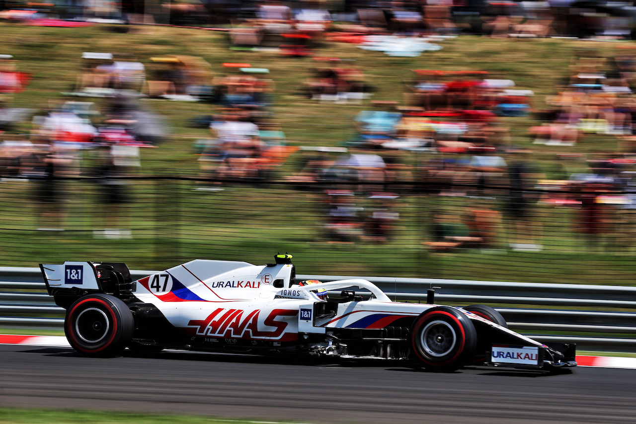 GP UNGHERIA, Mick Schumacher (GER) Haas VF-21.
31.07.2021. Formula 1 World Championship, Rd 11, Hungarian Grand Prix, Budapest, Hungary, Qualifiche Day.
- www.xpbimages.com, EMail: requests@xpbimages.com © Copyright: Batchelor / XPB Images