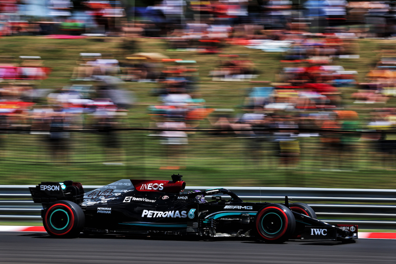 GP UNGHERIA, Lewis Hamilton (GBR) Mercedes AMG F1 W12.
31.07.2021. Formula 1 World Championship, Rd 11, Hungarian Grand Prix, Budapest, Hungary, Qualifiche Day.
- www.xpbimages.com, EMail: requests@xpbimages.com © Copyright: Batchelor / XPB Images