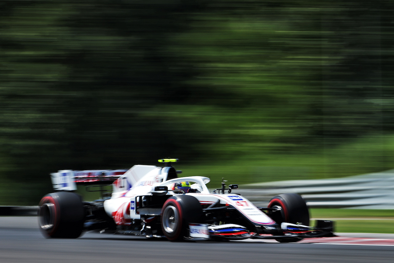 GP UNGHERIA, Mick Schumacher (GER) Haas VF-21.
31.07.2021. Formula 1 World Championship, Rd 11, Hungarian Grand Prix, Budapest, Hungary, Qualifiche Day.
- www.xpbimages.com, EMail: requests@xpbimages.com © Copyright: Moy / XPB Images