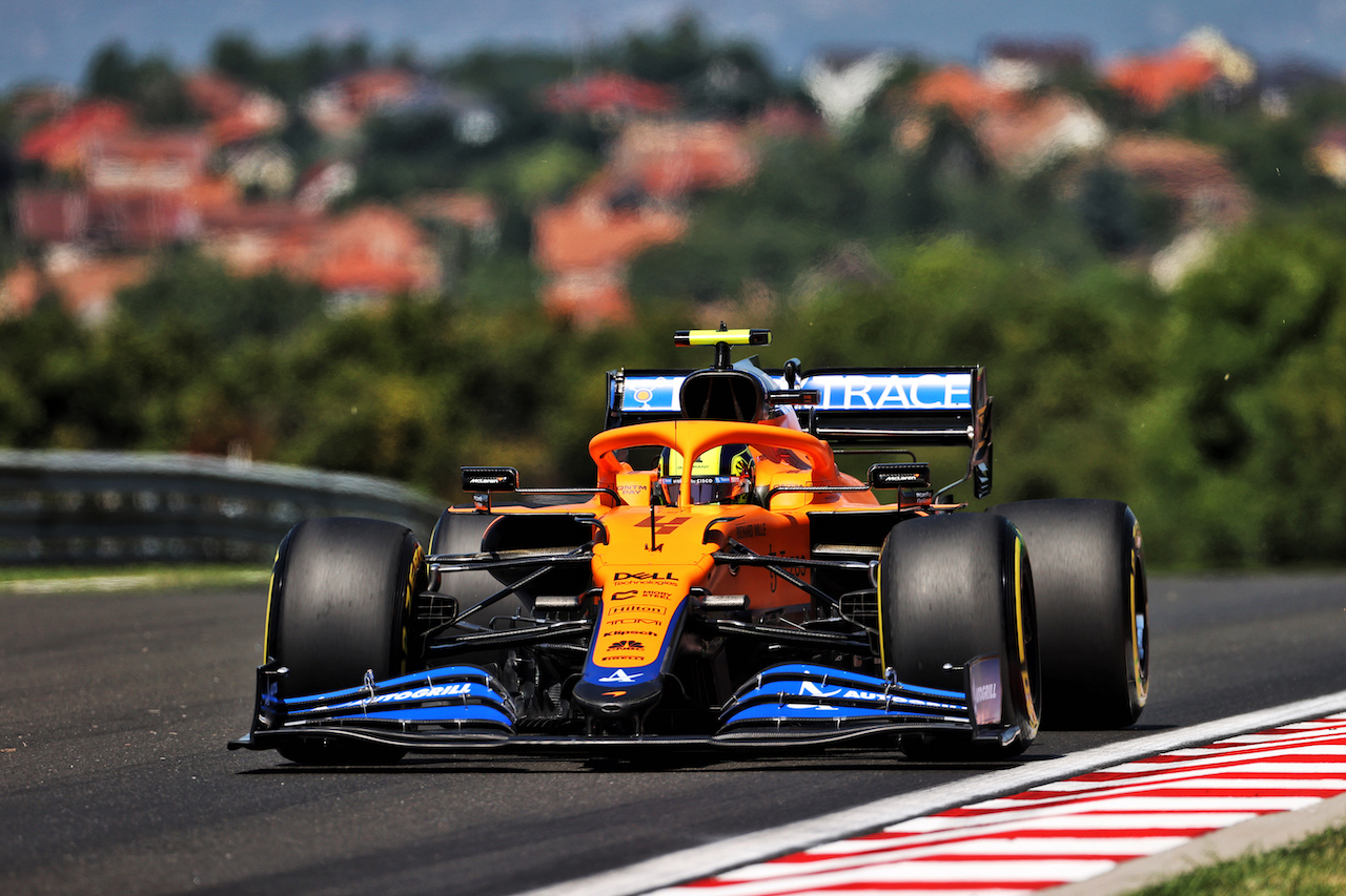 GP UNGHERIA, Lando Norris (GBR) McLaren MCL35M.
30.07.2021. Formula 1 World Championship, Rd 11, Hungarian Grand Prix, Budapest, Hungary, Practice Day.
- www.xpbimages.com, EMail: requests@xpbimages.com © Copyright: Moy / XPB Images
