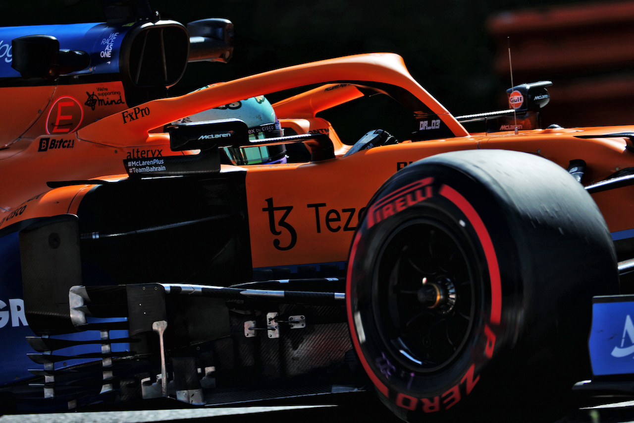 GP UNGHERIA, Daniel Ricciardo (AUS) McLaren MCL35M.
30.07.2021. Formula 1 World Championship, Rd 11, Hungarian Grand Prix, Budapest, Hungary, Practice Day.
- www.xpbimages.com, EMail: requests@xpbimages.com © Copyright: Batchelor / XPB Images