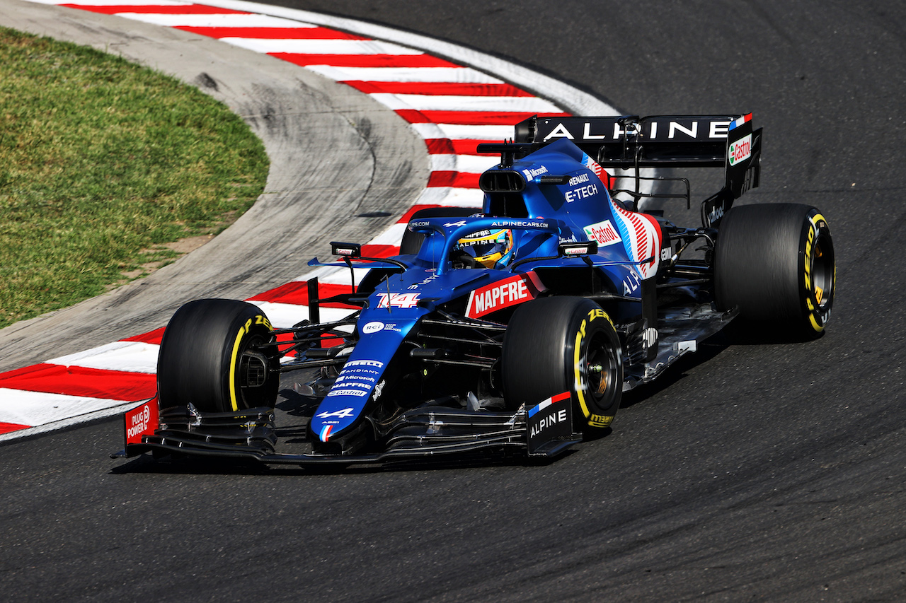 GP UNGHERIA, Fernando Alonso (ESP) Alpine F1 Team A521.
30.07.2021. Formula 1 World Championship, Rd 11, Hungarian Grand Prix, Budapest, Hungary, Practice Day.
- www.xpbimages.com, EMail: requests@xpbimages.com © Copyright: Moy / XPB Images