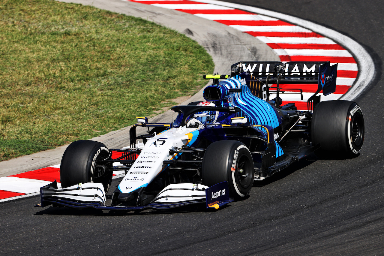 GP UNGHERIA, Nicholas Latifi (CDN) Williams Racing FW43B.
30.07.2021. Formula 1 World Championship, Rd 11, Hungarian Grand Prix, Budapest, Hungary, Practice Day.
- www.xpbimages.com, EMail: requests@xpbimages.com © Copyright: Moy / XPB Images