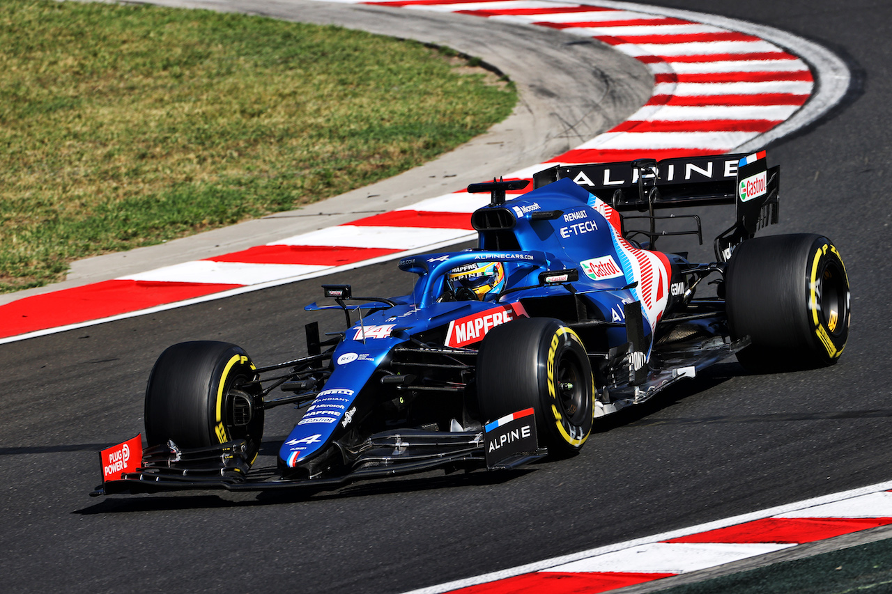 GP UNGHERIA, Fernando Alonso (ESP) Alpine F1 Team A521.
30.07.2021. Formula 1 World Championship, Rd 11, Hungarian Grand Prix, Budapest, Hungary, Practice Day.
- www.xpbimages.com, EMail: requests@xpbimages.com © Copyright: Moy / XPB Images
