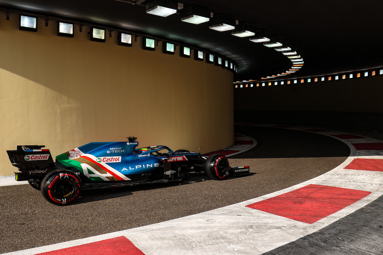 TEST ABU DHABI