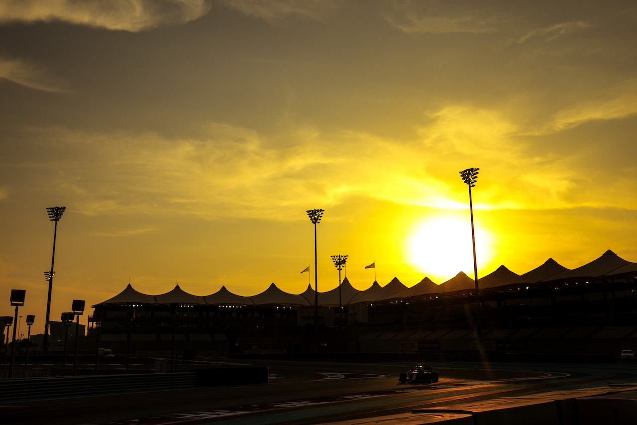 TEST ABU DHABI, Oscar Piastri (AUS), Alpine F1 Team 
14.12.2021. Formula 1 Testing, Yas Marina Circuit, Abu Dhabi, Tuesday.
- www.xpbimages.com, EMail: requests@xpbimages.com © Copyright: Charniaux / XPB Images