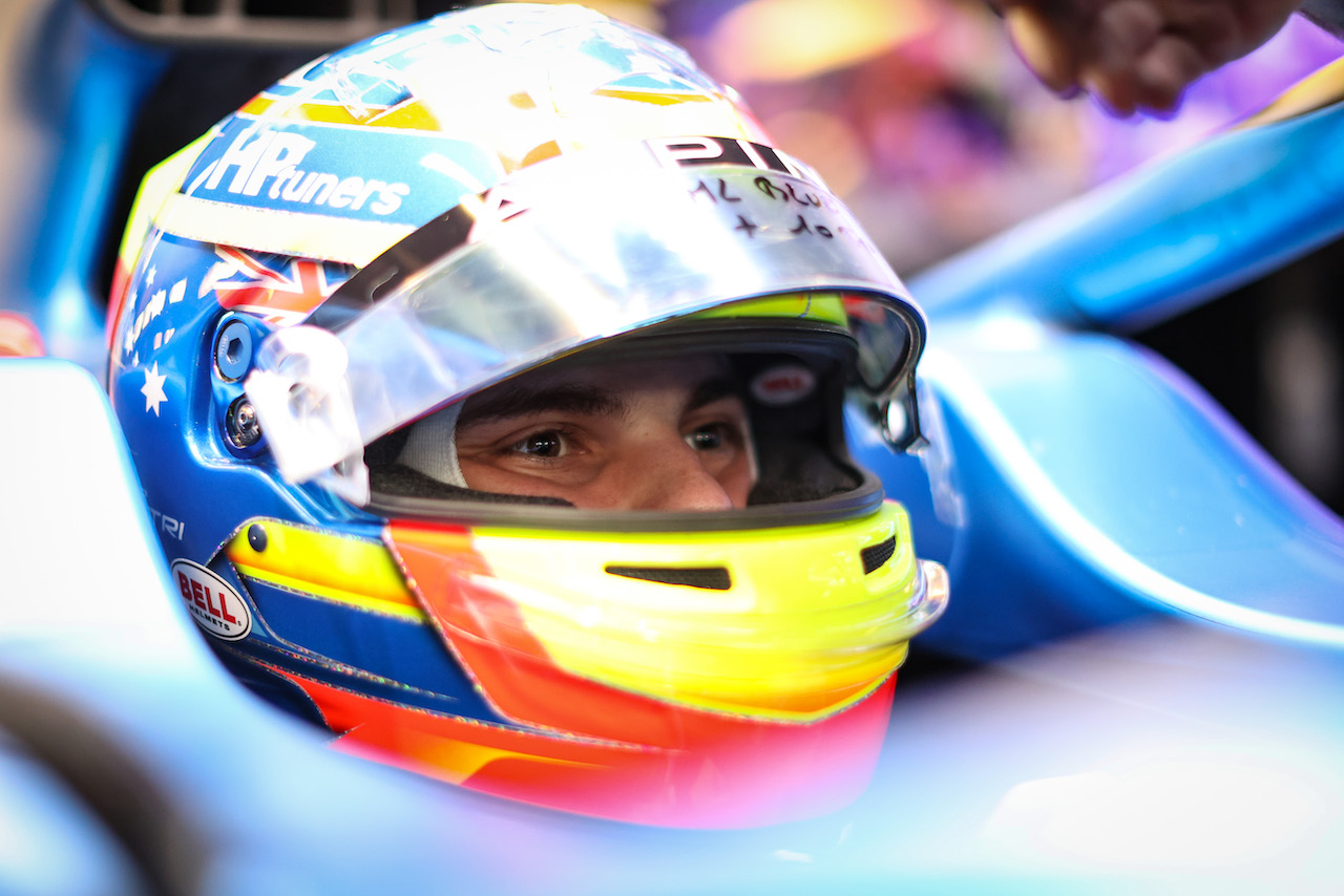 TEST ABU DHABI, Oscar Piastri (AUS) Alpine F1 Team A521 Academy Driver.
13.12.2021. Formula 1 Testing, Yas Marina Circuit, Abu Dhabi, Monday.
- www.xpbimages.com, EMail: requests@xpbimages.com © Copyright: Charniaux / XPB Images