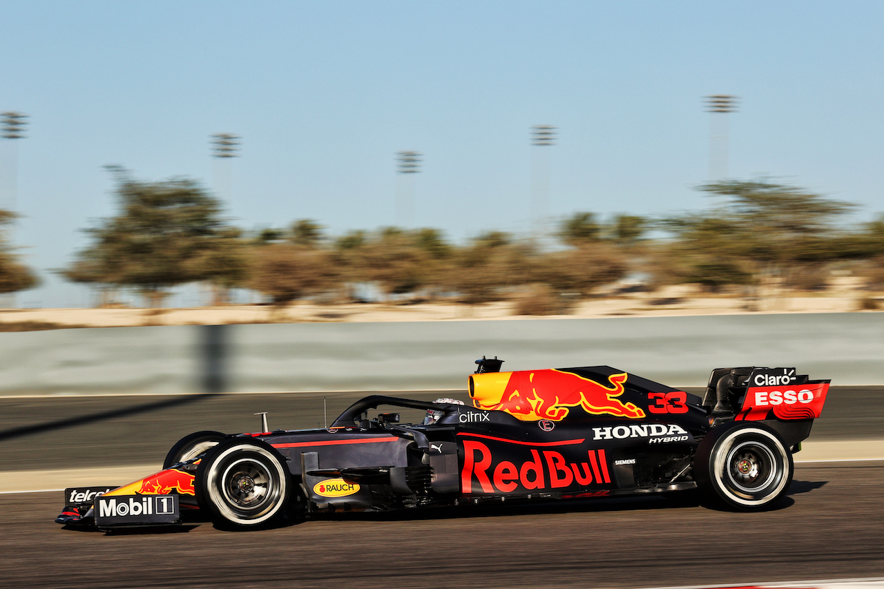 TEST BAHRAIN, Max Verstappen (NLD) Red Bull Racing RB16B.
14.03.2021. Formula 1 Testing, Sakhir, Bahrain, Day Three.
- www.xpbimages.com, EMail: requests@xpbimages.com © Copyright: Batchelor / XPB Images