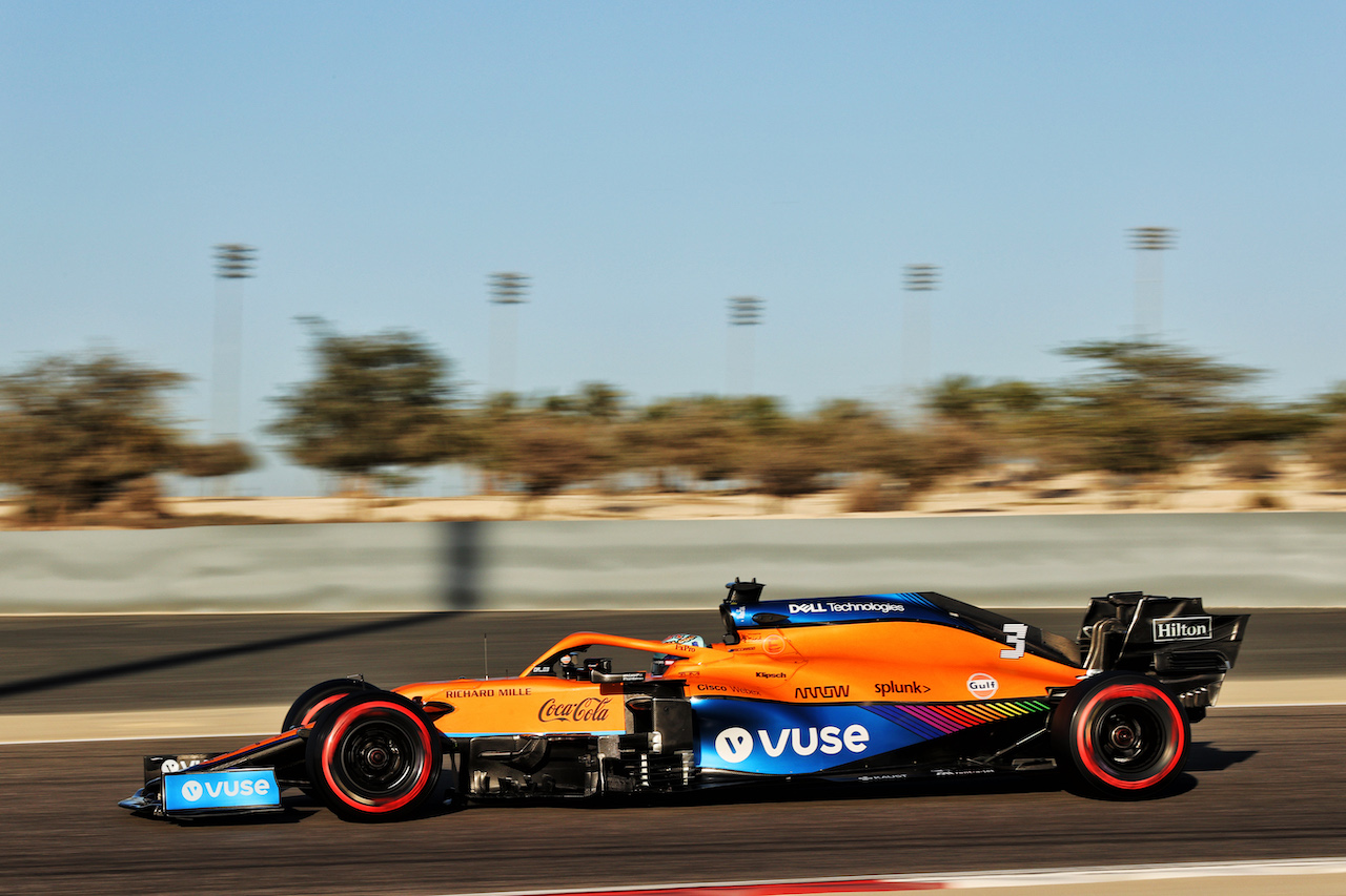 TEST BAHRAIN, Daniel Ricciardo (AUS) McLaren MCL35M.
14.03.2021. Formula 1 Testing, Sakhir, Bahrain, Day Three.
- www.xpbimages.com, EMail: requests@xpbimages.com © Copyright: Batchelor / XPB Images