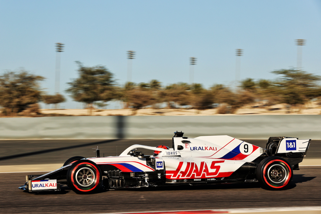 TEST BAHRAIN, Nikita Mazepin (RUS) Haas F1 Team VF-21.
14.03.2021. Formula 1 Testing, Sakhir, Bahrain, Day Three.
- www.xpbimages.com, EMail: requests@xpbimages.com © Copyright: Batchelor / XPB Images