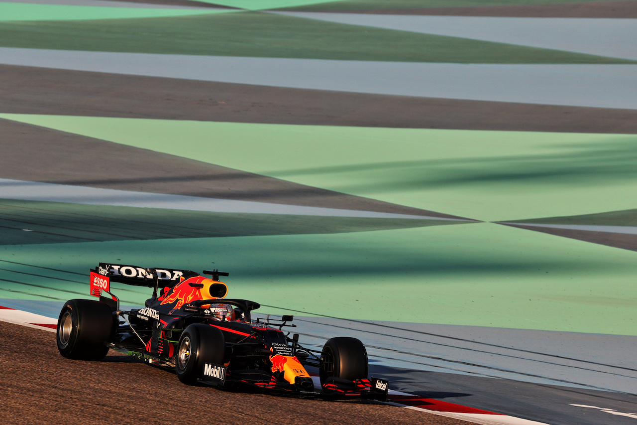 TEST BAHRAIN, Max Verstappen (NLD) Red Bull Racing RB16B.
14.03.2021. Formula 1 Testing, Sakhir, Bahrain, Day Three.
- www.xpbimages.com, EMail: requests@xpbimages.com © Copyright: Batchelor / XPB Images