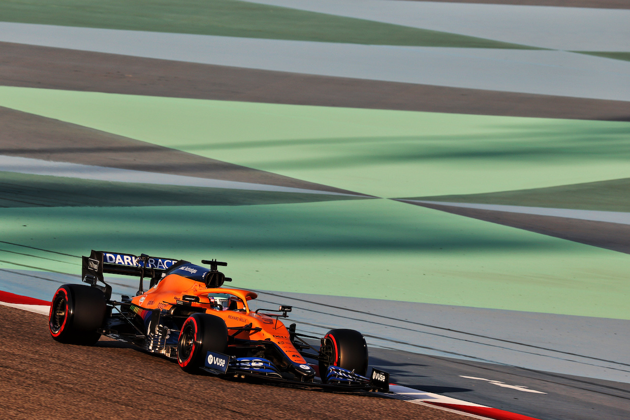 TEST BAHRAIN, Daniel Ricciardo (AUS) McLaren MCL35M.
14.03.2021. Formula 1 Testing, Sakhir, Bahrain, Day Three.
- www.xpbimages.com, EMail: requests@xpbimages.com © Copyright: Batchelor / XPB Images