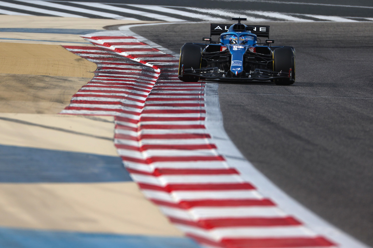 TEST BAHRAIN, Fernando Alonso (ESP), Alpine F1 Team 
13.03.2021. Formula 1 Testing, Sakhir, Bahrain, Day Two.
- www.xpbimages.com, EMail: requests@xpbimages.com © Copyright: Charniaux / XPB Images