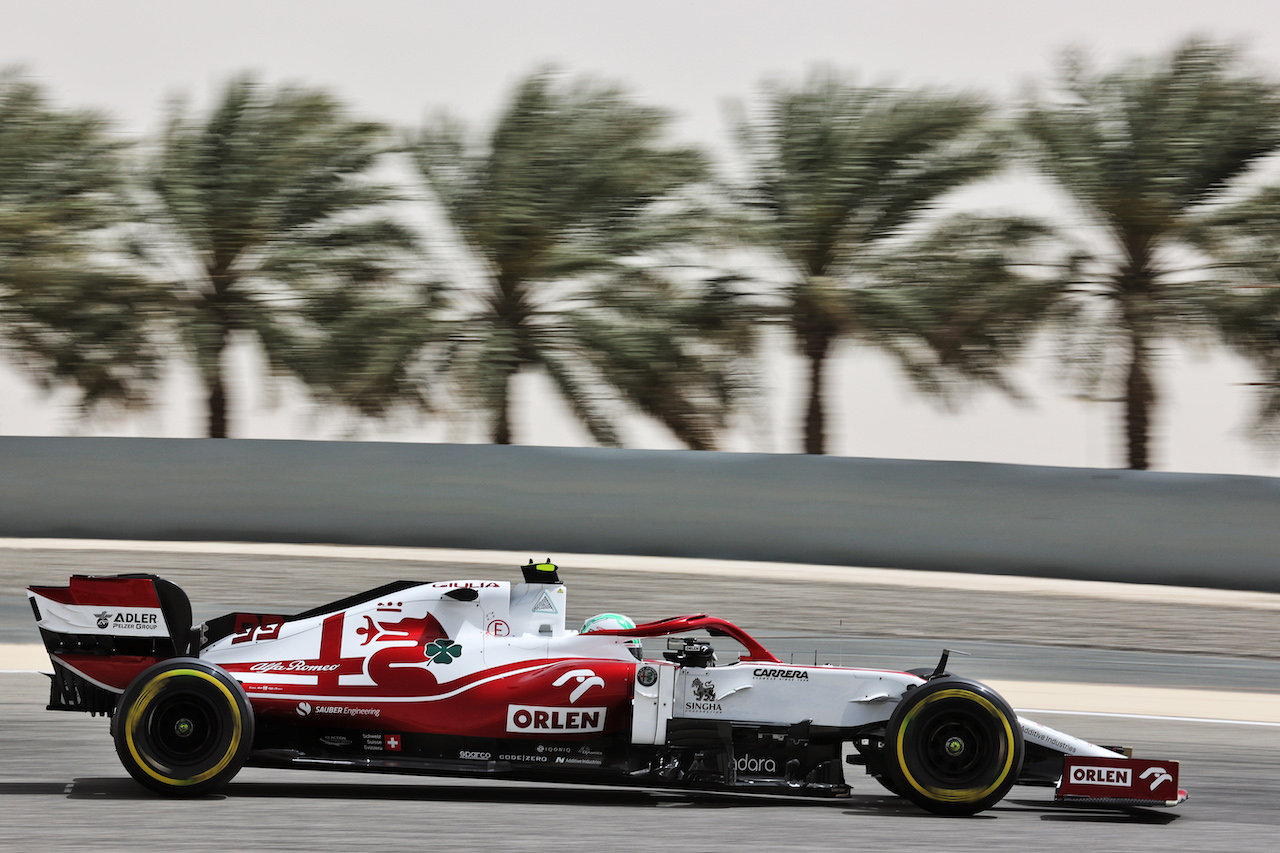 TEST BAHRAIN, Antonio Giovinazzi (ITA) Alfa Romeo Racing C41.
13.03.2021. Formula 1 Testing, Sakhir, Bahrain, Day Two.
- www.xpbimages.com, EMail: requests@xpbimages.com © Copyright: Batchelor / XPB Images