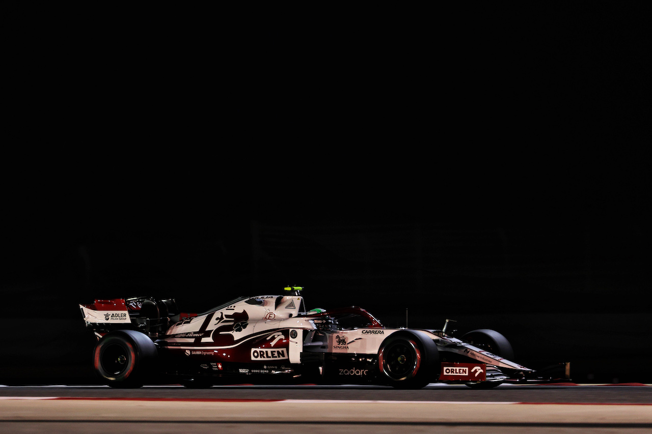 TEST BAHRAIN, Antonio Giovinazzi (ITA) Alfa Romeo Racing C41.
13.03.2021. Formula 1 Testing, Sakhir, Bahrain, Day Two.
- www.xpbimages.com, EMail: requests@xpbimages.com © Copyright: Batchelor / XPB Images