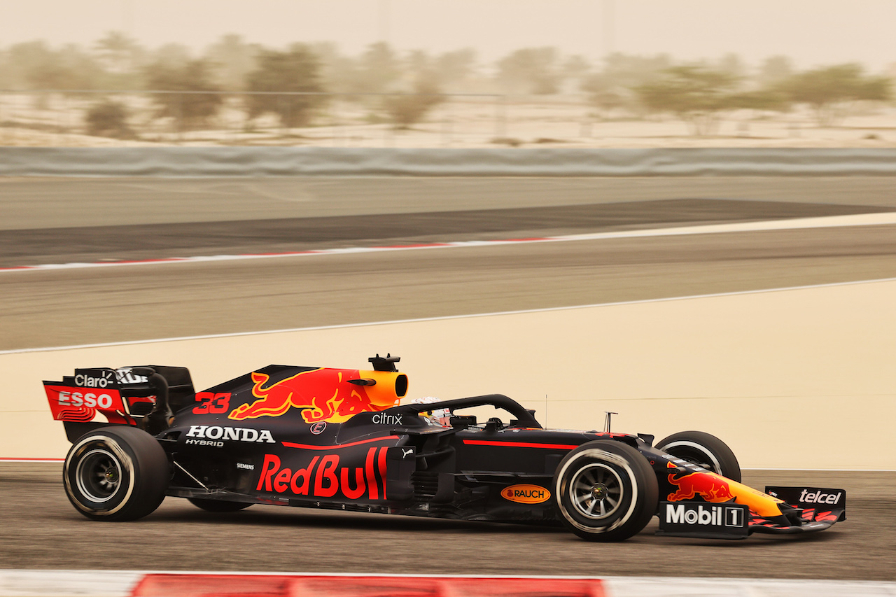 TEST BAHRAIN, Max Verstappen (NLD) Red Bull Racing RB16B.
12.03.2021. Formula 1 Testing, Sakhir, Bahrain, Day One.
- www.xpbimages.com, EMail: requests@xpbimages.com © Copyright: Batchelor / XPB Images