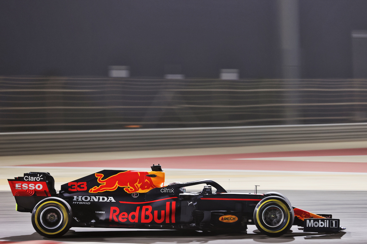 TEST BAHRAIN, Max Verstappen (NLD) Red Bull Racing RB16B.
12.03.2021. Formula 1 Testing, Sakhir, Bahrain, Day One.
- www.xpbimages.com, EMail: requests@xpbimages.com © Copyright: Charniaux / XPB Images