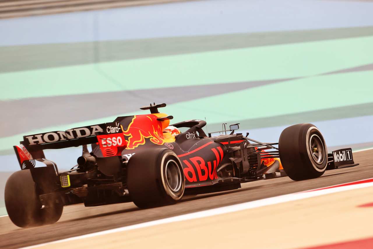 TEST BAHRAIN, Max Verstappen (NLD) Red Bull Racing RB16B.
12.03.2021. Formula 1 Testing, Sakhir, Bahrain, Day One.
- www.xpbimages.com, EMail: requests@xpbimages.com © Copyright: Charniaux / XPB Images