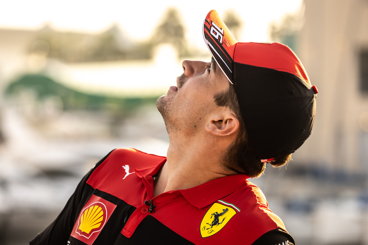 GP ABU DHABI, Charles Leclerc (MON) Ferrari.
17.11.2022. Formula 1 World Championship, Rd 22, Abu Dhabi Grand Prix, Yas Marina Circuit, Abu Dhabi, Preparation Day.
- www.xpbimages.com, EMail: requests@xpbimages.com © Copyright: Bearne / XPB Images