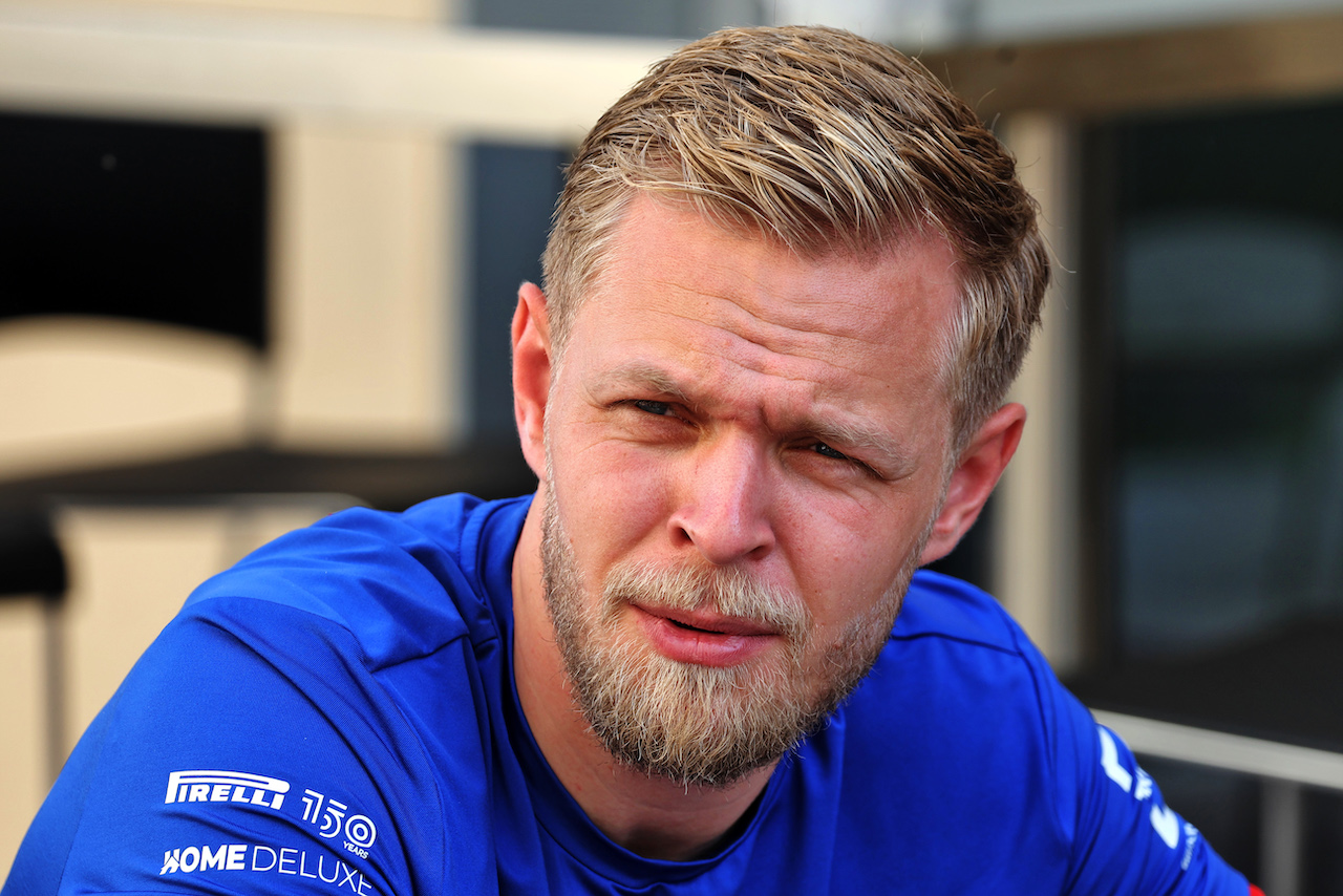 GP ABU DHABI, Kevin Magnussen (DEN) Haas F1 Team.
17.11.2022. Formula 1 World Championship, Rd 22, Abu Dhabi Grand Prix, Yas Marina Circuit, Abu Dhabi, Preparation Day.
- www.xpbimages.com, EMail: requests@xpbimages.com © Copyright: Bearne / XPB Images