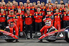 GP ABU DHABI, (L to R): Carlos Sainz Jr (ESP) Ferrari e Charles Leclerc (MON) Ferrari at a team photograph.
17.11.2022. Formula 1 World Championship, Rd 22, Abu Dhabi Grand Prix, Yas Marina Circuit, Abu Dhabi, Preparation Day.
 - www.xpbimages.com, EMail: requests@xpbimages.com © Copyright: Coates / XPB Images